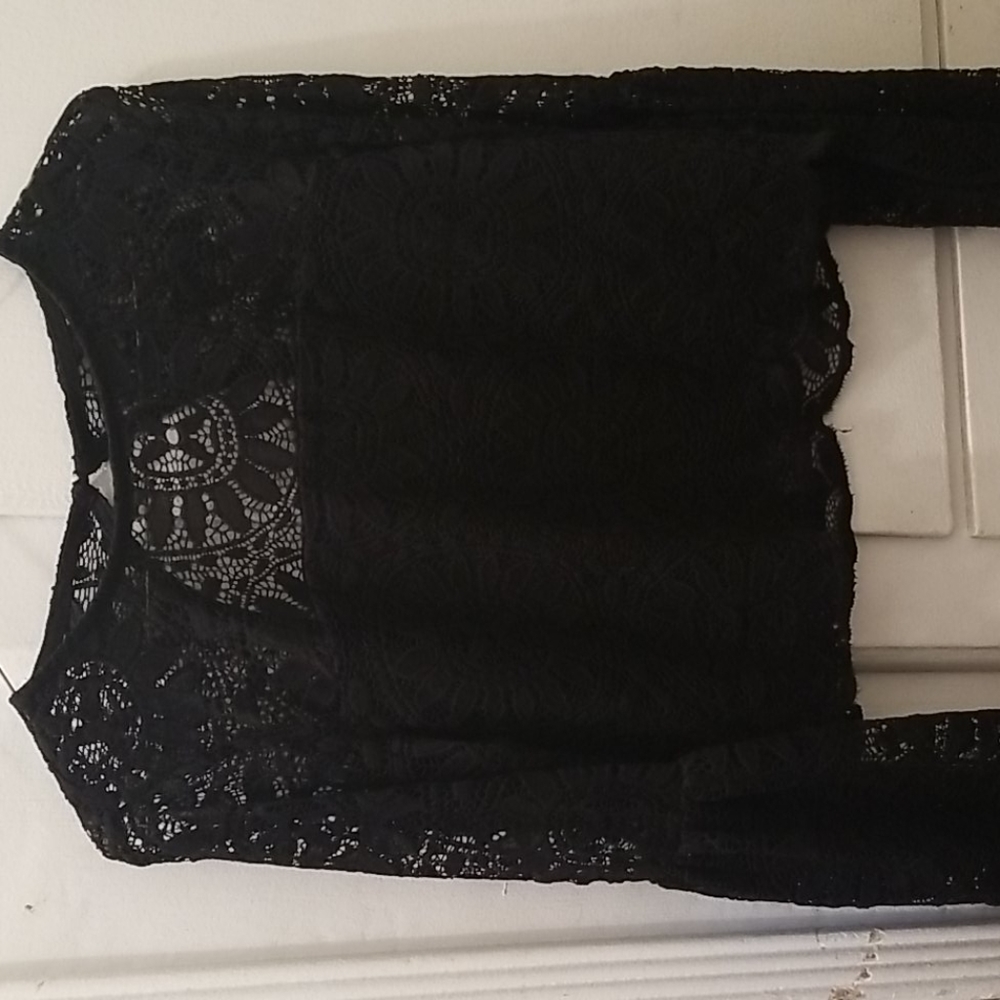Lace crop top
